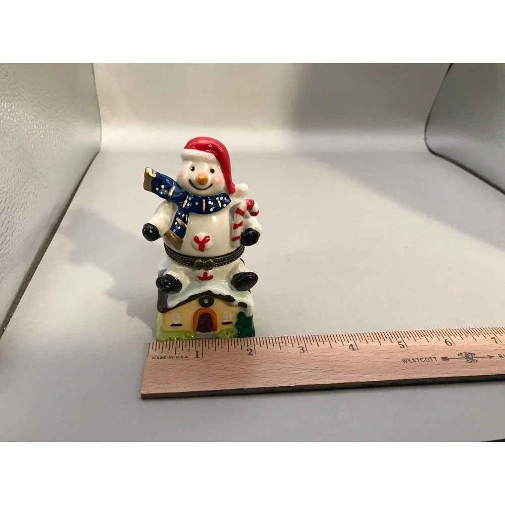 Snowman trinket box‎